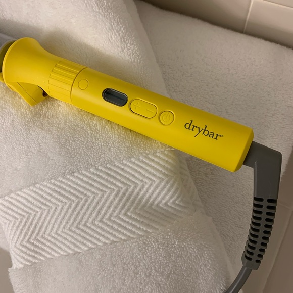 Drybar The 3-Day Bender Digital Curling Iron 1.25” - Picture 6 of 7